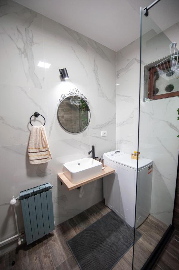 Angelina Apartment บิโตลา ภายนอก รูปภาพ